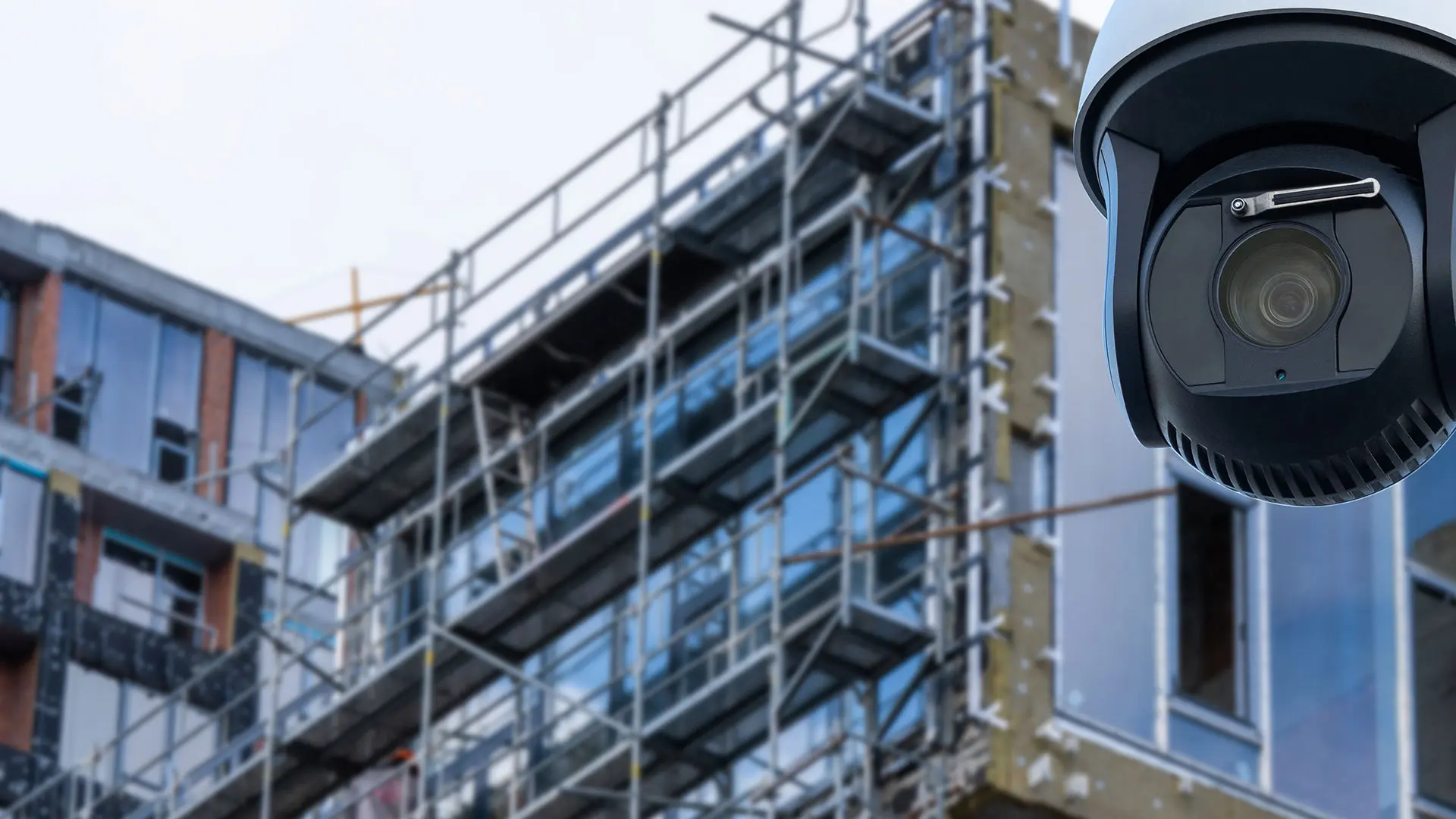 Construction site security cameras that deter theft and capture evidence 24/7